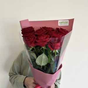 9 красных роз