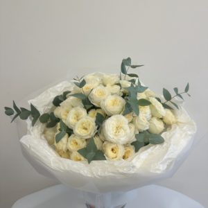 Букет кустовых роз
